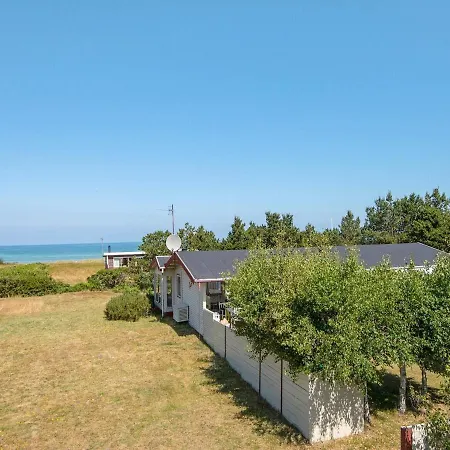 6 Person Holiday In