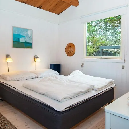 6 Person Holiday In * Glesborg